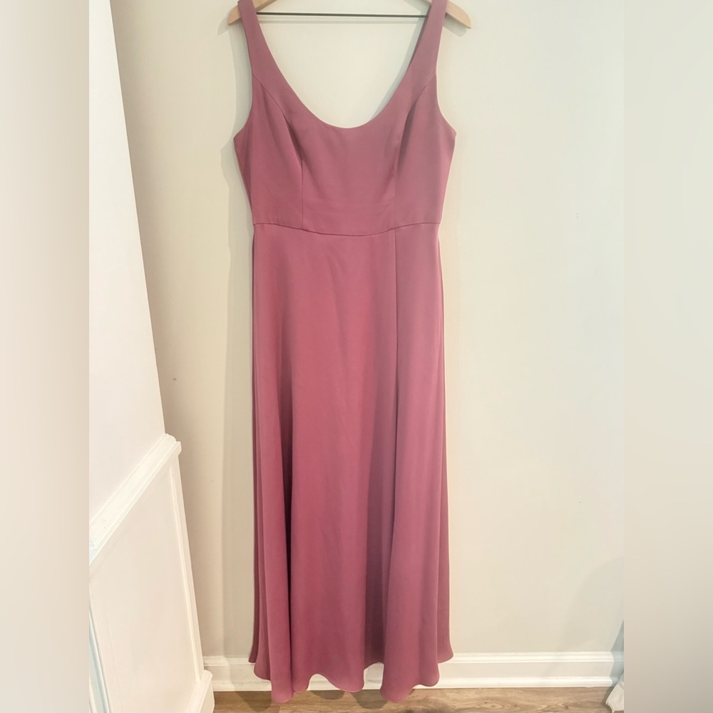 David’s Bridal Chiffon 1” Spaghetti Strap Formal Dress in Color Chianti